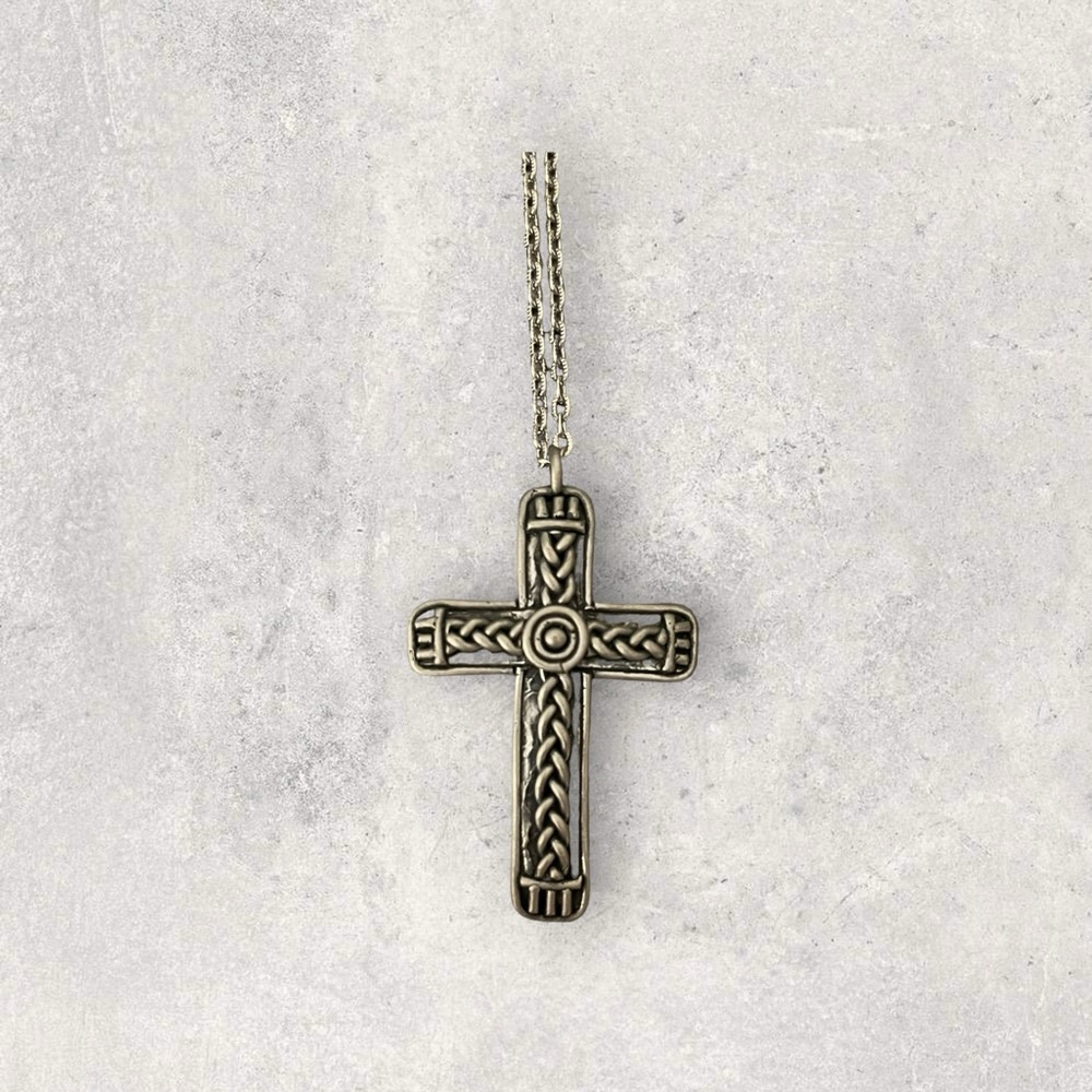 Vintage Estate Marcie USA Pewter Cross Pendant & Chain